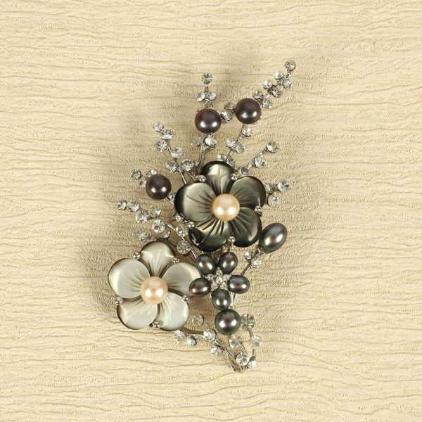 Mother Of Pearl Bunch Of FLowers Designer Brooch