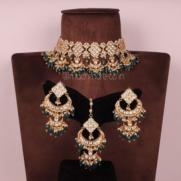Emerald Droplets Kundan Choker Necklace With Earrings Tikka 