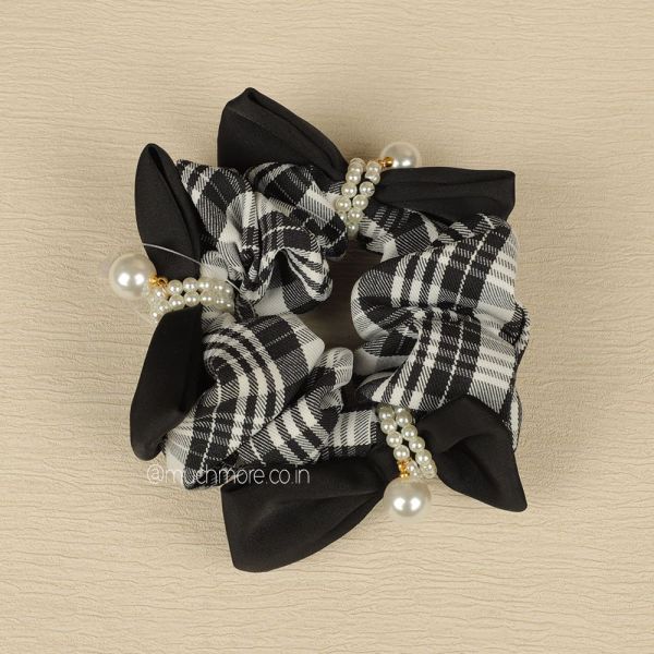 White And Black Checkered Hair Scrunchies 