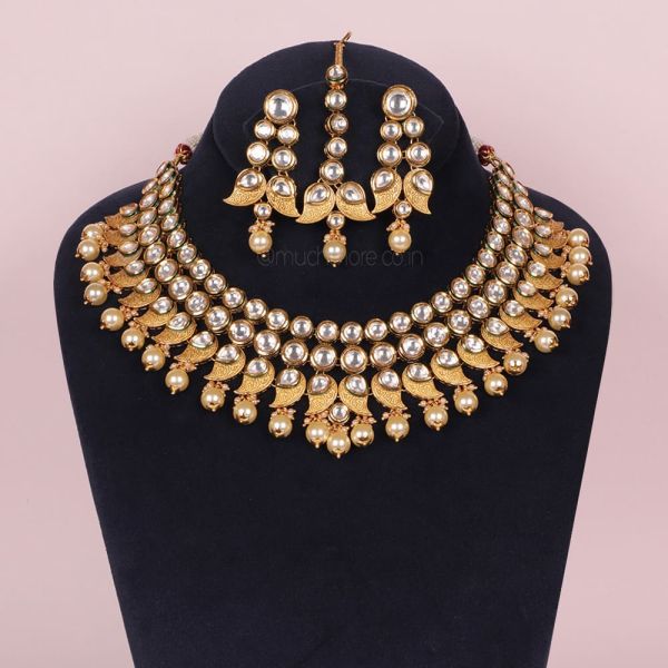 Traditional Gold Polish kundan necklace With Earrings