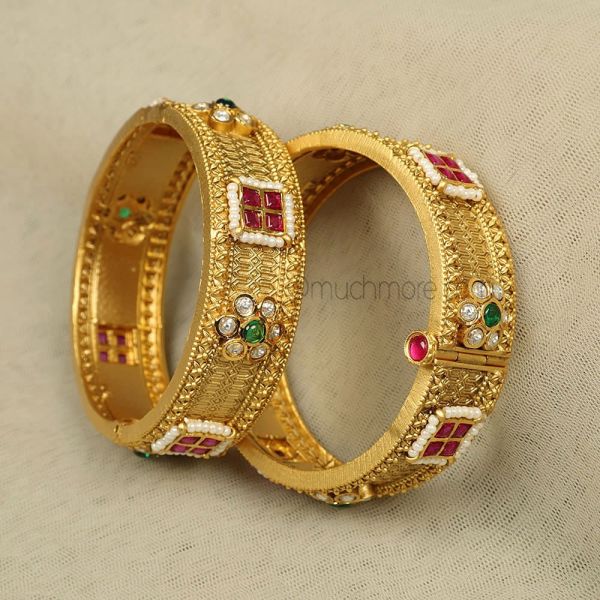 Gold Polish Kundan beads Studded Traditional Bangles
