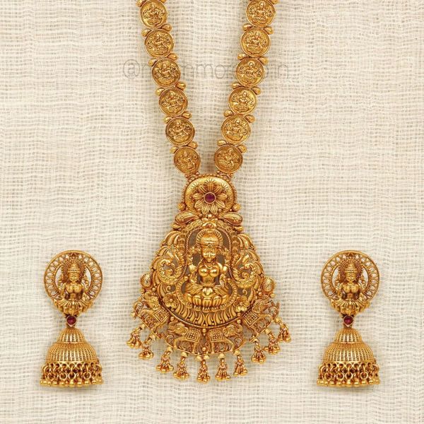 Temple Work Maa Laxmi Traditional Pendant Set In Ruby