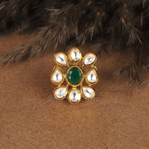 Kundan Small Size Emerald Green Ring