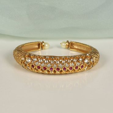 Kundan With Pearl At Edge Bracelet By Much More