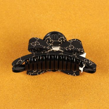  Black Claw Clips
