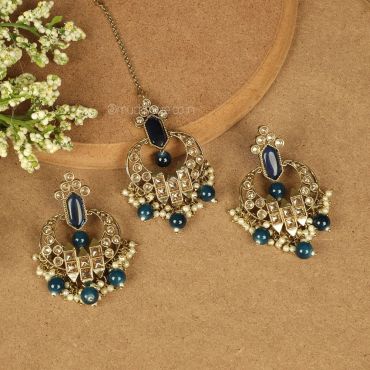 Traditional Gold Tone Blue Earrings With Tikka