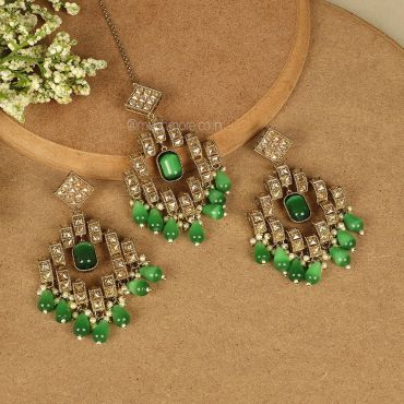 Green Tone Traditional Tikka With Earrings Set