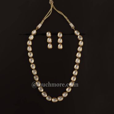 Single Line Kundan Chain Style Necklace Set