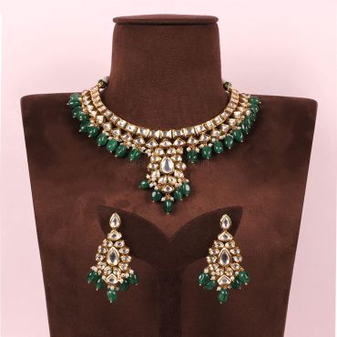 Emerald Green Gold Tone Kundan Necklace With Earrings