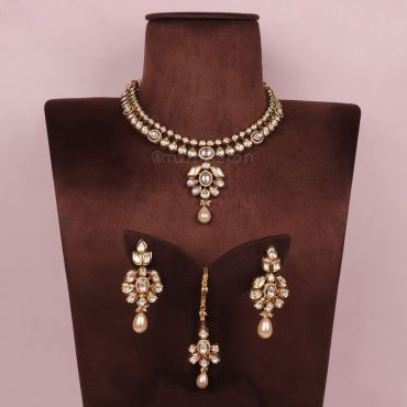 Gold Polish Kundan Necklace With Earrings And Tikka