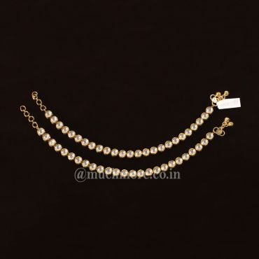 Shop Exclusive Designs Of Indian Anklets For Girls As Well As Women