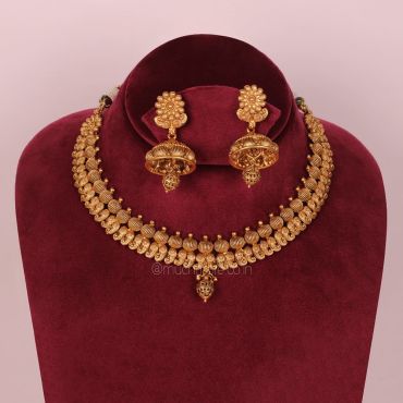 Buy Online Traditional Gold Polish Necklace Set