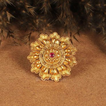 Flower Gold Polish Ruby Traditional Ring